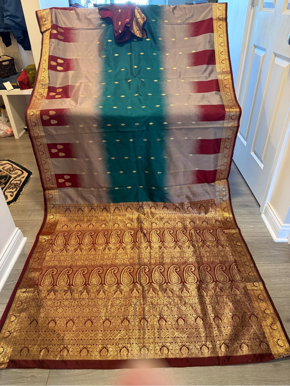 Teal and Maroon Women's  kanjivaram silk Saree  with Gold zari